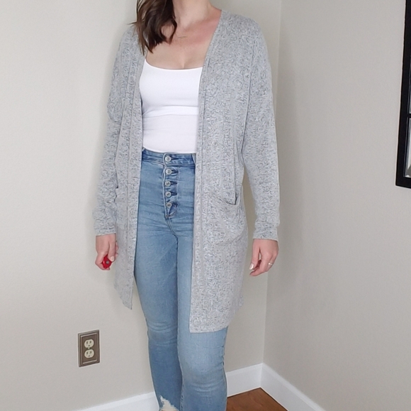 Heathered Gray Open Front Cardigan - Picture 9 of 10